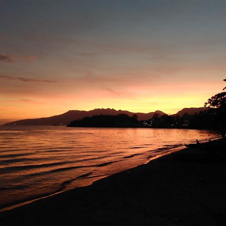 Mango'S Beachfront Resort Olongapo Exterior foto